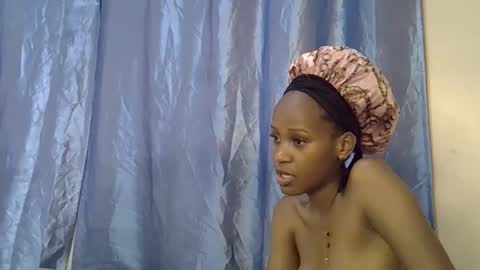 Alicia online show from November 2025 07:41:02 AM