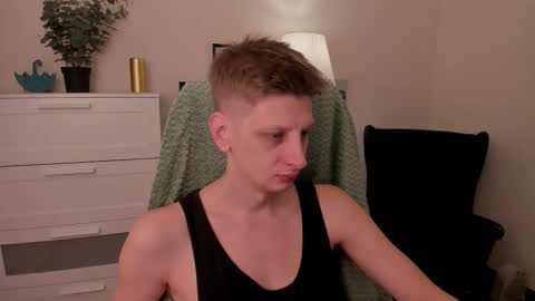 Andy online show from November 2025 08:41:01 PM