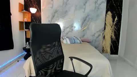 Snapshot of slim_master12 chatting on April 2026 09:50:01 PM slim_master12 online show from April 2026 09:50:01 PM
