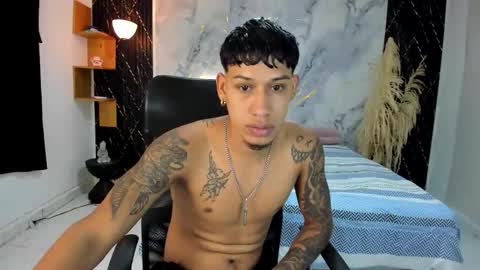 Snapshot of slim_master12 chatting on April 2026 11:40:01 PM slim_master12 online show from April 2026 11:40:01 PM