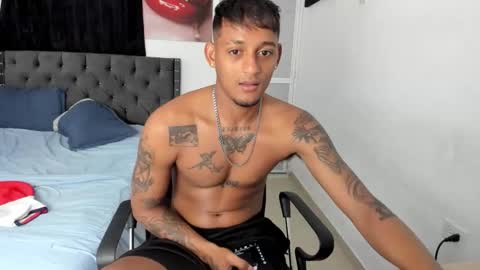 Snapshot of slim_master12 chatting on April 2026 10:38:01 PM slim_master12 online show from April 2026 10:38:01 PM