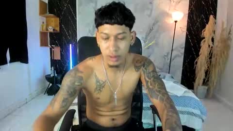 Snapshot of slim_master12 chatting on May 2026 08:25:01 PM slim_master12 online show from May 2026 08:25:01 PM