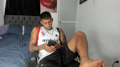 Snapshot of slim_master12 chatting on May 2026 11:55:02 PM slim_master12 online show from May 2026 11:55:02 PM
