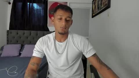 Snapshot of slim_master12 chatting on May 2026 09:22:02 PM slim_master12 online show from May 2026 09:22:02 PM