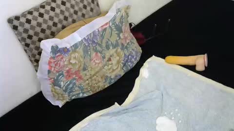 slim_me online show from April 2026 07:20:01 AM