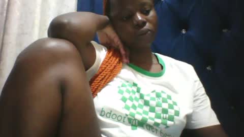 Snapshot of slim_petite_ebony chatting on June 2026 01:30:02 AM slim_petite_ebony online show from June 2026 01:30:02 AM