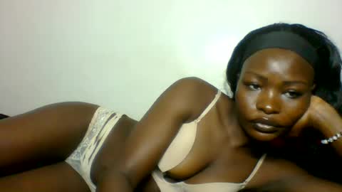 Snapshot of slimdiva chatting on June 2026 05:38:02 AM slimdiva online show from June 2026 05:38:02 AM