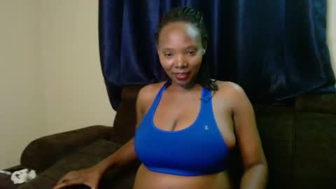 Snapshot of slimhot_ chatting on December 2024 04:39:01 PM slim online show from December 2024 04:39:01 PM