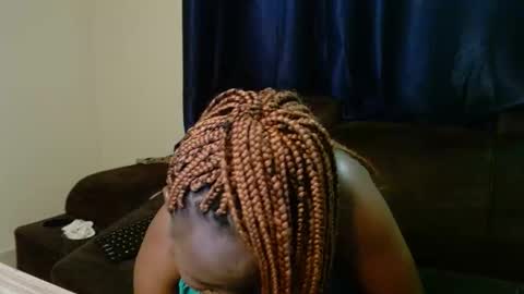 Snapshot of slimhot_ chatting on December 2024 09:50:02 PM slim online show from December 2024 09:50:02 PM