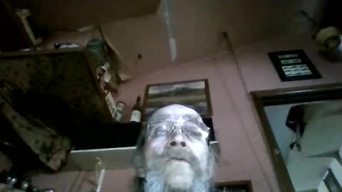 Snapshot of slimshady5265 chatting on January 2026 03:05:01 PM slimshady5265 online show from January 2026 03:05:01 PM