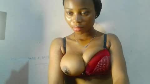 Snapshot of slimslutty_joicee chatting on August 2026 10:03:01 AM Slimslutty joicee online show from August 2026 10:03:01 AM