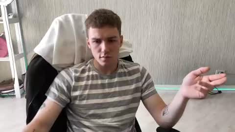 Snapshot of slippery_baby chatting on June 2026 09:56:01 AM Mila online show from June 2026 09:56:01 AM