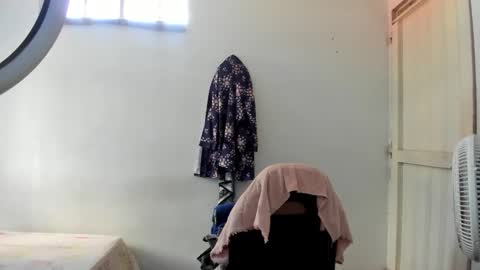 slone03 online show from May 2026 02:03:02 PM