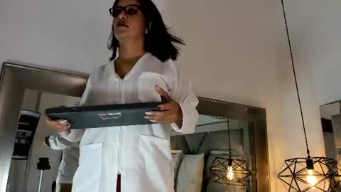 Snapshot of slut_milf_ chatting on June 2026 12:48:01 PM slut_milf_ online show from June 2026 12:48:01 PM