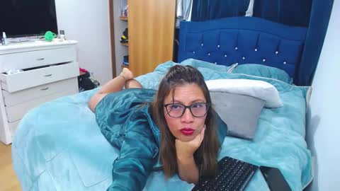 Snapshot of slutdirty1xxx chatting on September 2025 09:22:02 AM Slutdirtyxxx online show from September 2025 09:22:02 AM