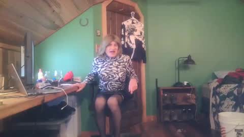 slutjennifertransxx online show from September 2025 02:55:02 AM