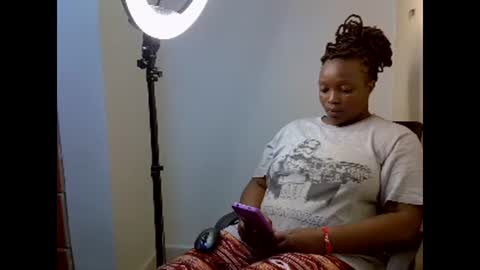 Snapshot of sluttydevil6 chatting on January 2025 08:22:01 AM sluttydevil6 online show from January 2025 08:22:01 AM