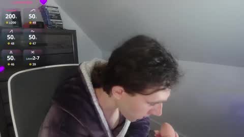 Natsu online show from March 2026 04:57:01 PM