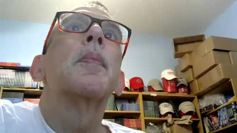 Snapshot of sluttyslave81 chatting on June 2026 02:19:01 PM sluttyslave81 online show from June 2026 02:19:01 PM