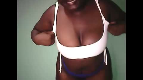 Snapshot of slutyebony186677 chatting on November 2025 08:19:02 PM slutyebony186677 online show from November 2025 08:19:02 PM