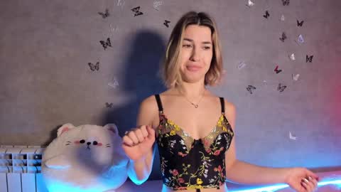 Melani online show from December 2024 08:26:02 PM