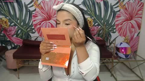 Mariana Torres online show from April 2026 01:11:01 PM