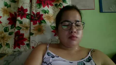 Lovewella online show from November 2025 02:22:02 AM