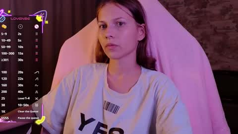 Emma online show from September 2025 04:10:02 PM