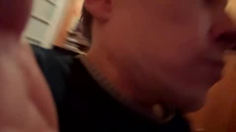 Snapshot of smalldream666 chatting on October 2025 07:12:02 PM PIST PIST online show from October 2025 07:12:02 PM