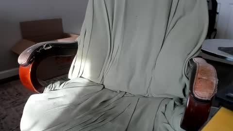 Snapshot of smallniceguyfrommi chatting on January 2025 03:40:02 PM smallniceguyfrommi online show from January 2025 03:40:02 PM