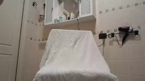 smallone8825 online show from December 2025 07:37:01 AM