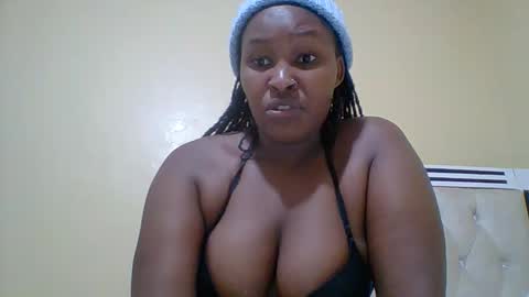 Snapshot of smartqueen1 chatting on June 2026 03:03:02 PM Katerina online show from June 2026 03:03:02 PM