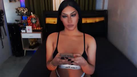 smasherqueen online show from November 2025 11:21:01 AM