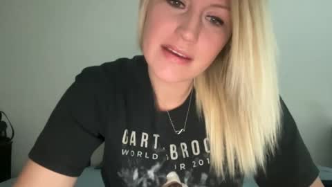 Snapshot of smexxii93 chatting on January 2025 06:14:01 PM smexxii93 online show from January 2025 06:14:01 PM