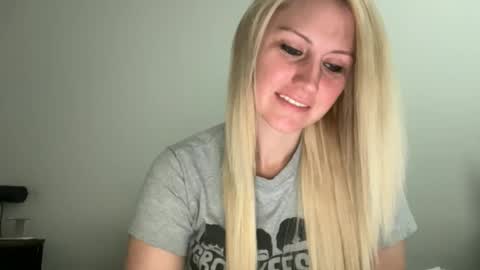 smexxii93 online show from March 2026 04:03:02 PM