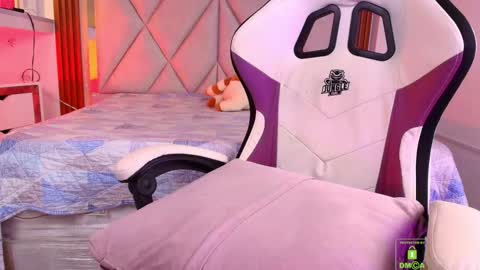 smile__1 online show from September 2025 12:41:02 PM