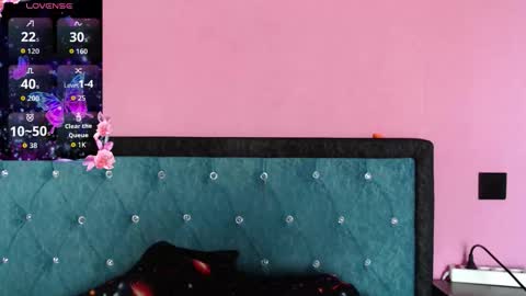 smile_cute_fox online show from March 2026 04:24:02 AM