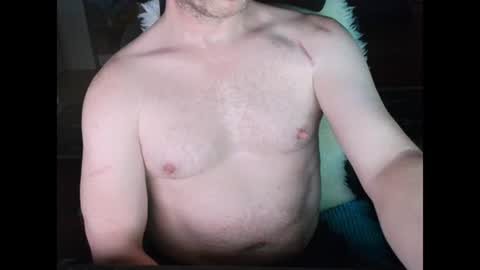 Snapshot of smiling_hillbilly chatting on July 2026 01:34:02 AM smileing hillbilly online show from July 2026 01:34:02 AM