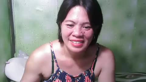 Snapshot of smilinglady27 chatting on March 2025 11:55:02 AM smilinglady27 online show from March 2025 11:55:02 AM