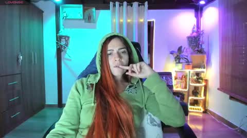 Snapshot of smilingsalor chatting on February 2025 01:19:02 AM SmilingSalor online show from February 2025 01:19:02 AM