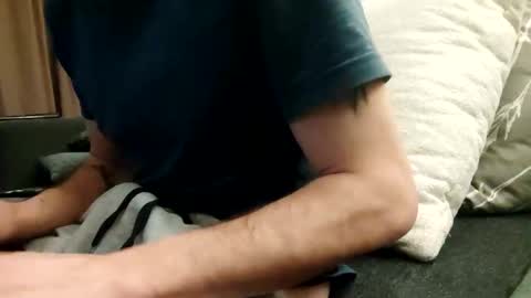 Snapshot of smokeandwatching chatting on January 2025 11:24:01 PM Smokeandwatching online show from January 2025 11:24:01 PM