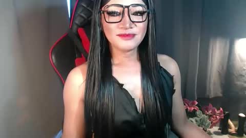 Amanda online show from October 2025 10:36:01 PM