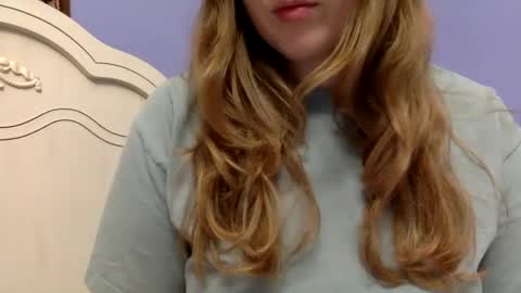 Snapshot of smokeshow3 chatting on December 2024 03:26:02 AM smokeshow3 online show from December 2024 03:26:02 AM