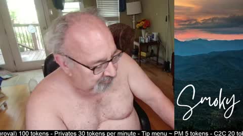smokymountanman online show from May 2026 07:34:02 PM