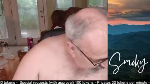smokymountanman online show from June 2026 11:35:01 PM