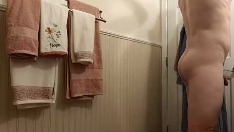 Snapshot of smokysmilez chatting on November 2025 07:03:01 AM SmokeySmilez online show from November 2025 07:03:01 AM