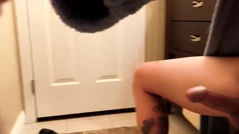 Snapshot of smokysmilez chatting on December 2025 05:34:01 AM SmokeySmilez online show from December 2025 05:34:01 AM