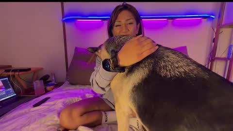 Carolina online show from March 2026 02:23:01 AM