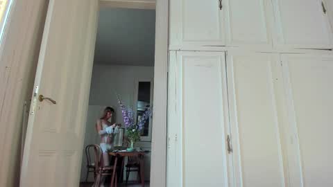   online show from November 2025 02:27:01 PM