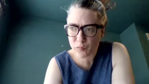 snack05 online show from June 2026 07:36:02 PM